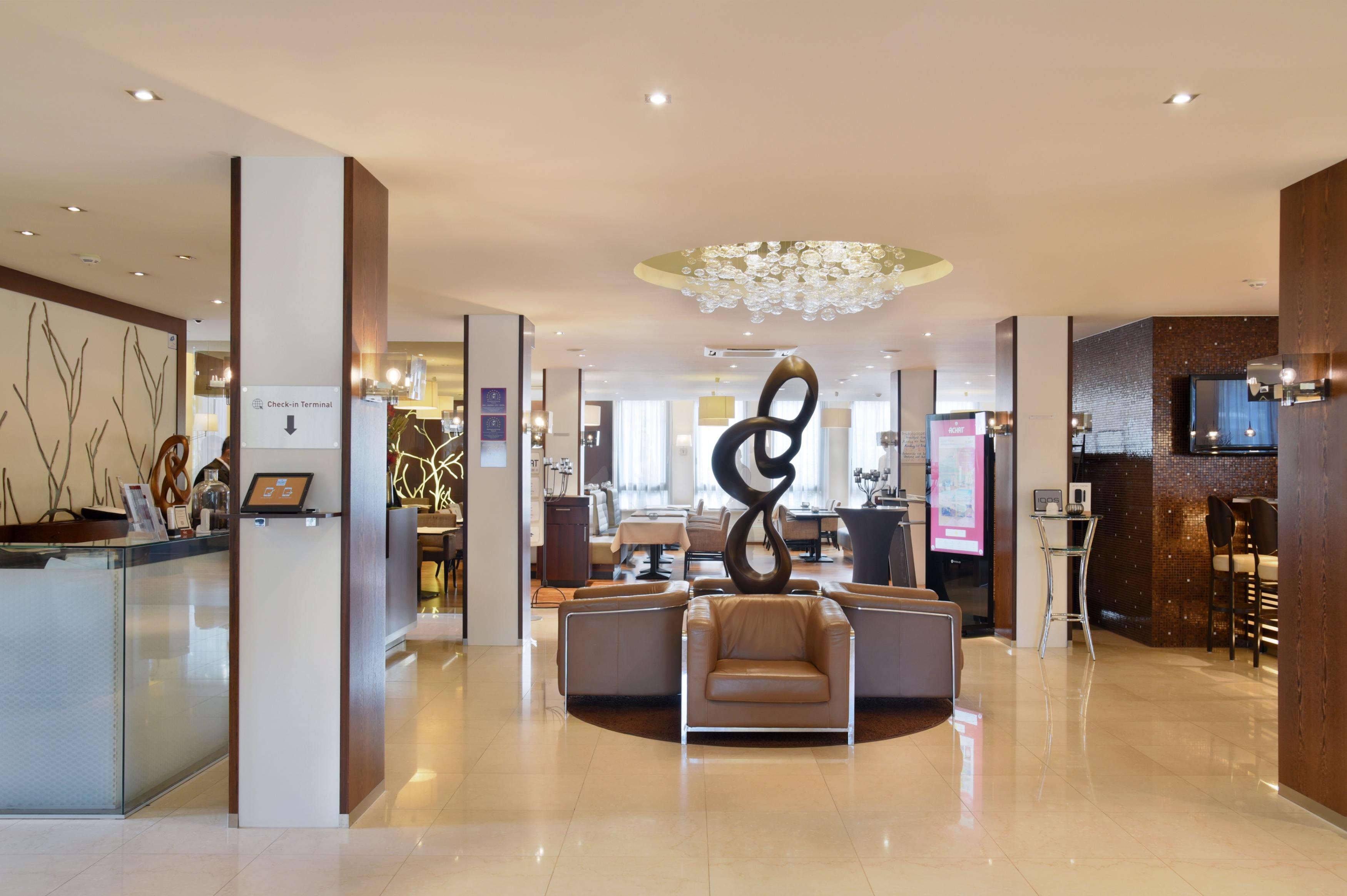 Achat Hotel Muenchen Sued Bagian luar foto