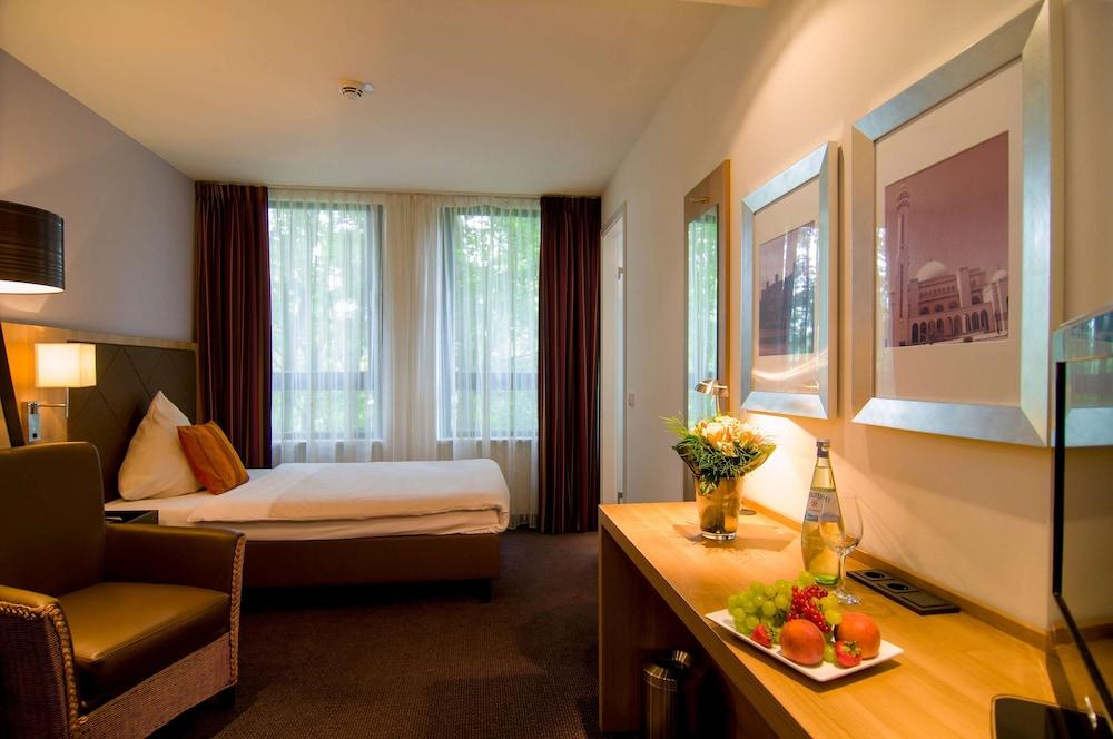 Achat Hotel Muenchen Sued Bagian luar foto