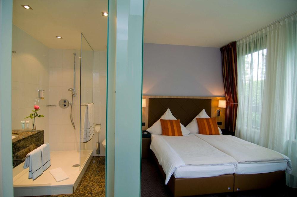 Achat Hotel Muenchen Sued Bagian luar foto
