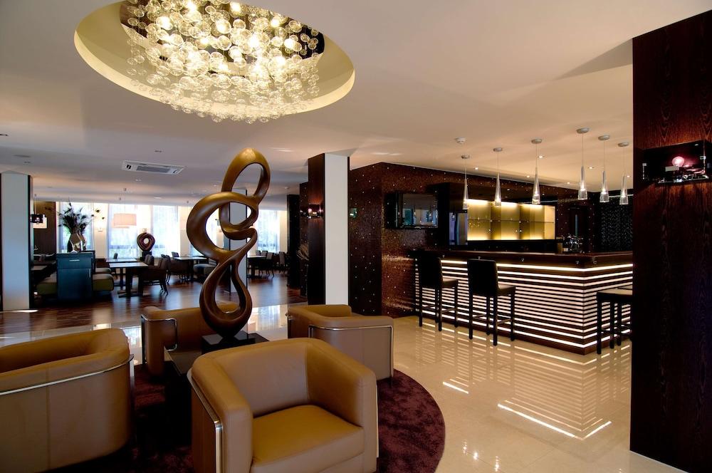 Achat Hotel Muenchen Sued Bagian luar foto