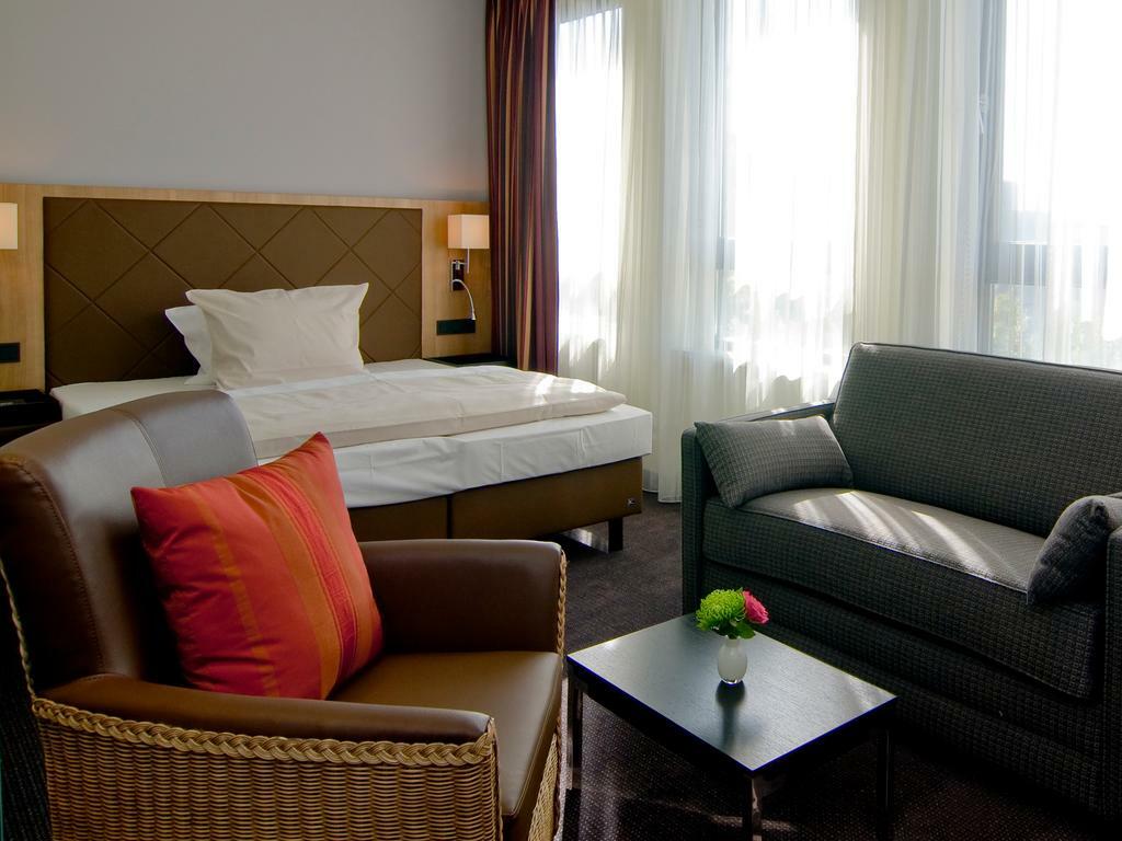 Achat Hotel Muenchen Sued Bagian luar foto